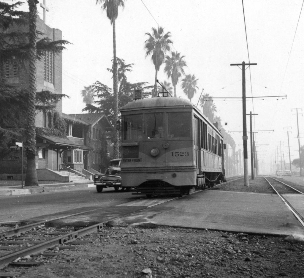 Stopped at Addison Way. The building at left is the Eagle Rock Presbyterian Church, which was badly damaged in the 1972 earthquake and subsequently torn down.  (Southern California Railway Museum, Jeff Paul photograph)