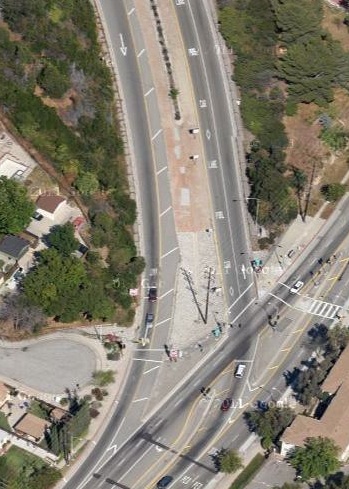 Before the 134 was built through Eagle Rock, this is where the freeway ended and traffic was funneled onto Colorado Boulevard. The Freeway Association argued routes that did not incorporate it into the freeway would make it obsolete. This freeway stub would be converted into an on- and off-ramp. (Image credit: Google Maps)